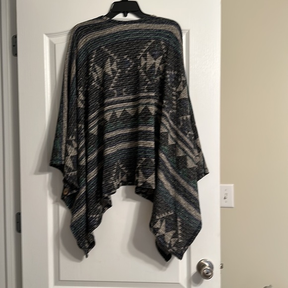 Chris & Carol Aztec Kimono - Picture 5 of 7